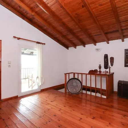 Docker 2 Beachfront By Halkidiki Villa *