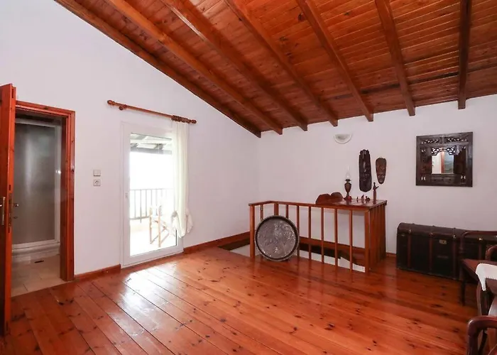 Docker 2 Beachfront By Halkidiki Villa *