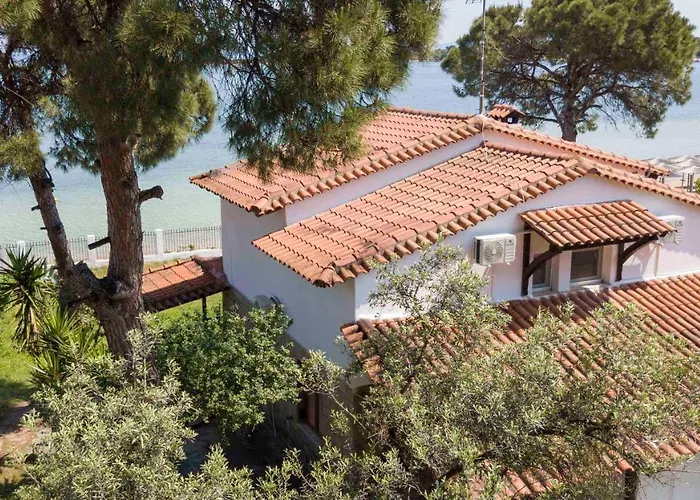 Docker 2 Beachfront By Halkidiki Βουρβουρού